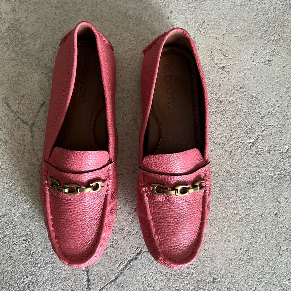 Coach Women's Pink Loafers… SIZE 9.5 M BUT FIT LIKE A SIZE 9 M… NEW WITHOUT BOX…